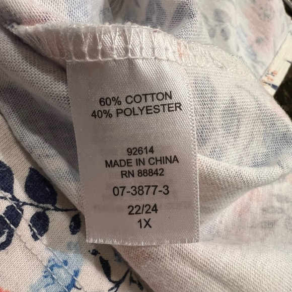 FREE w/Purchase Woman Within Floral Print T-Shirt (small flaw) - Picture 7 of 7